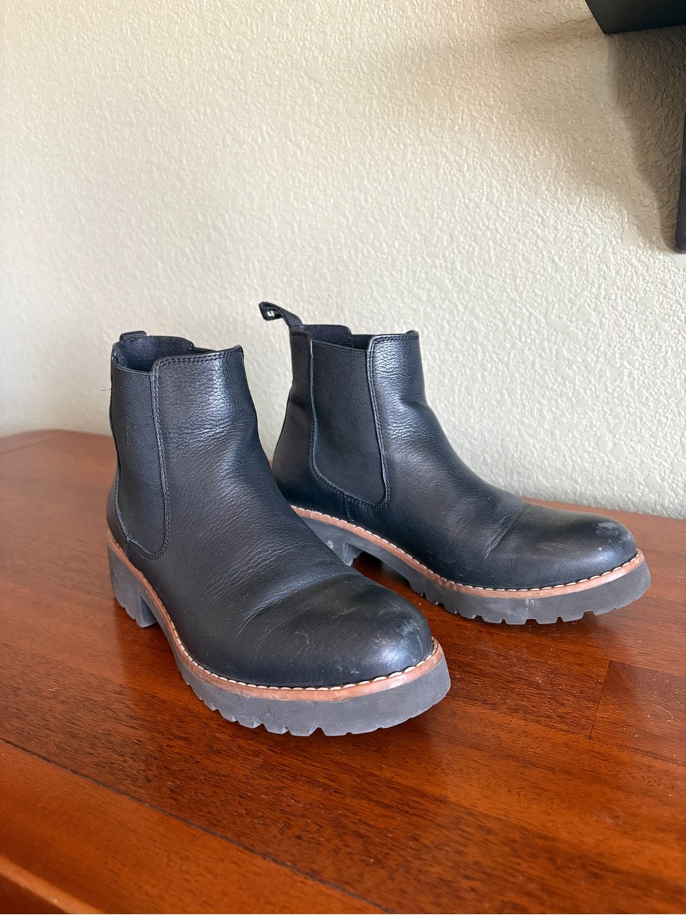 Black Chelsea Lug Sole Ankle Boots - Women's